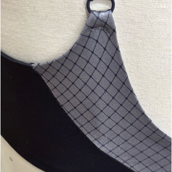 Victoria’s Secret Women’s Push-up Bra in Size 34DD in Gray Color - Picture 8 of 8